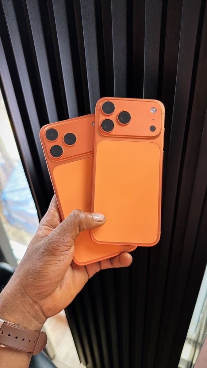 IPHONE 17 PRO MAX — image 1 of 1